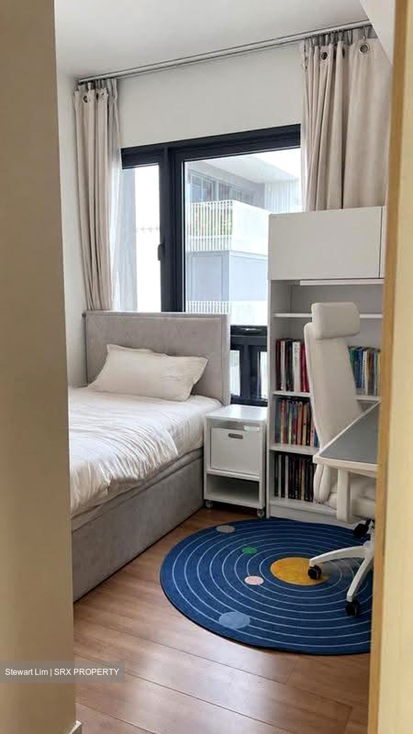The Lakefront Residences (D22), Condominium #614158181